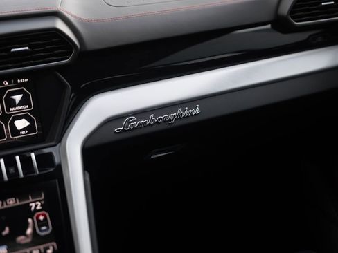 Used 2019 Lamborghini Urus image 38