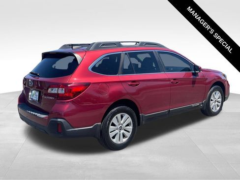 Used 2019 Subaru Outback 2.5i Premium AWD/4WD image 7