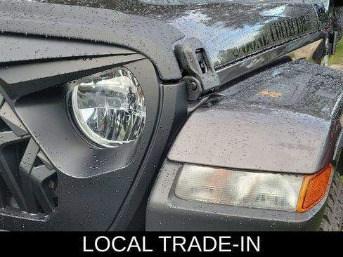 Used 2021 Jeep Wrangler Unlimited Sport AWD/4WD image 2