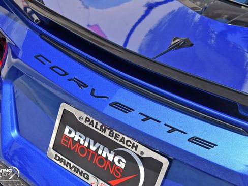 Used 2020 Chevrolet Corvette Stingray Premium Cpe w/ 3LT Preferred Equipment Group RWD image 34