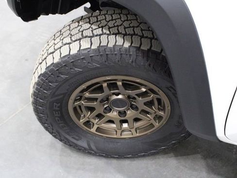 Used 2023 Toyota Tacoma 4x4 Double Cab image 38