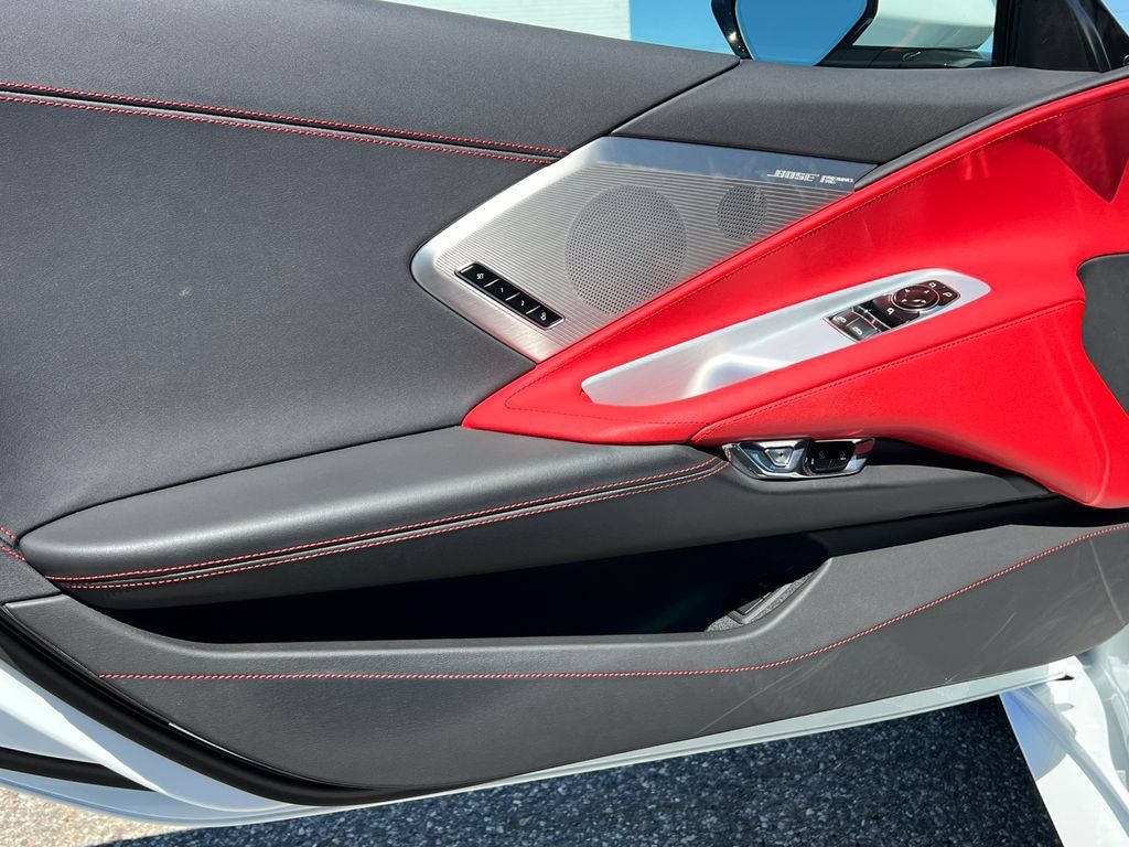 Used 2020 Chevrolet Corvette Stingray Preferred Cpe w/ 2LT Preferred Equipment Group RWD image 15