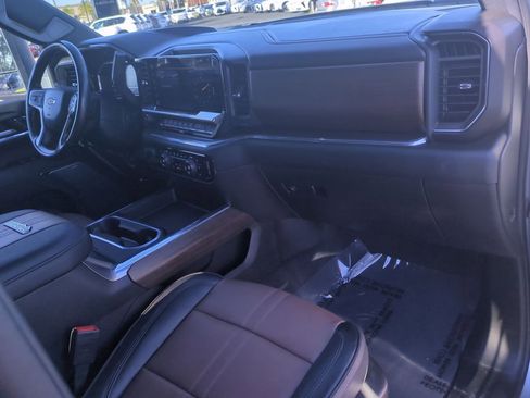 Used 2024 Chevrolet Silverado 2500 High Country w/ High Country Premium Package image 37