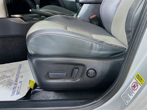 Used 2015 Toyota RAV4 Limited w/ Technology Package FWD image 19