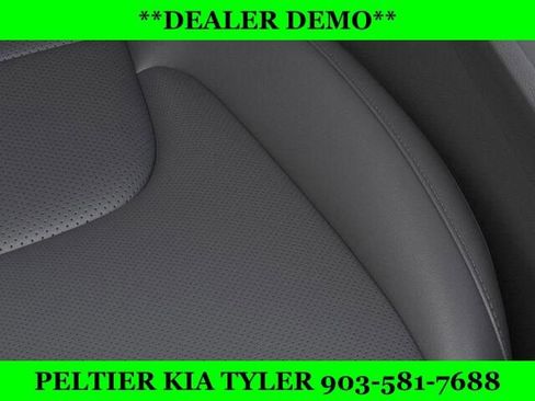 New 2025 Kia Sportage SX image 24