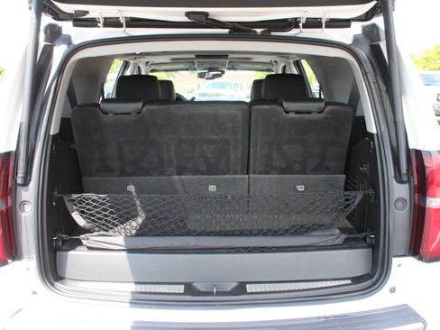 Used 2019 Chevrolet Tahoe Premier RWD image 32