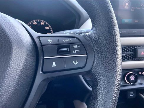 Used 2023 Honda HR-V LX image 23