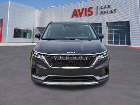 Used 2024 Kia Carnival LX image 2