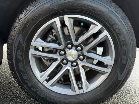 Used 2022 Chevrolet Colorado W/T image 10