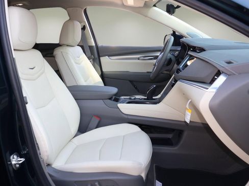 New 2026 Cadillac XT5 Premium Luxury image 15