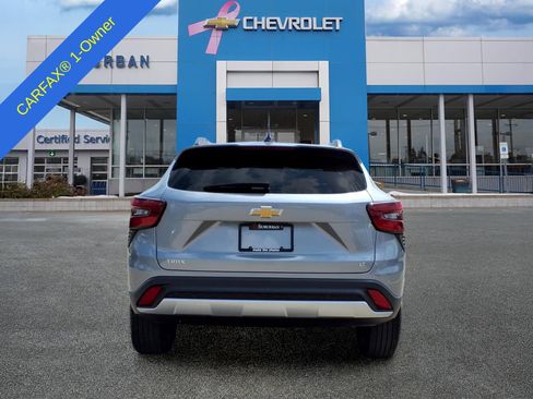 Used 2024 Chevrolet Trax LT w/ Driver Confidence Package FWD image 6