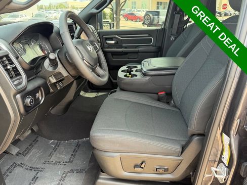 Used 2026 RAM 2500 Big Horn AWD/4WD image 32