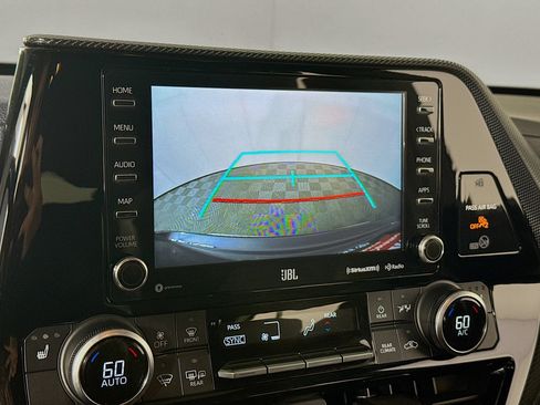 Certified 2021 Toyota Highlander XSE AWD/4WD image 17