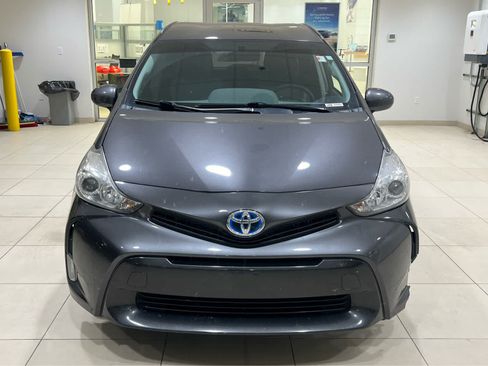 Used 2016 Toyota Prius V Three FWD image 2
