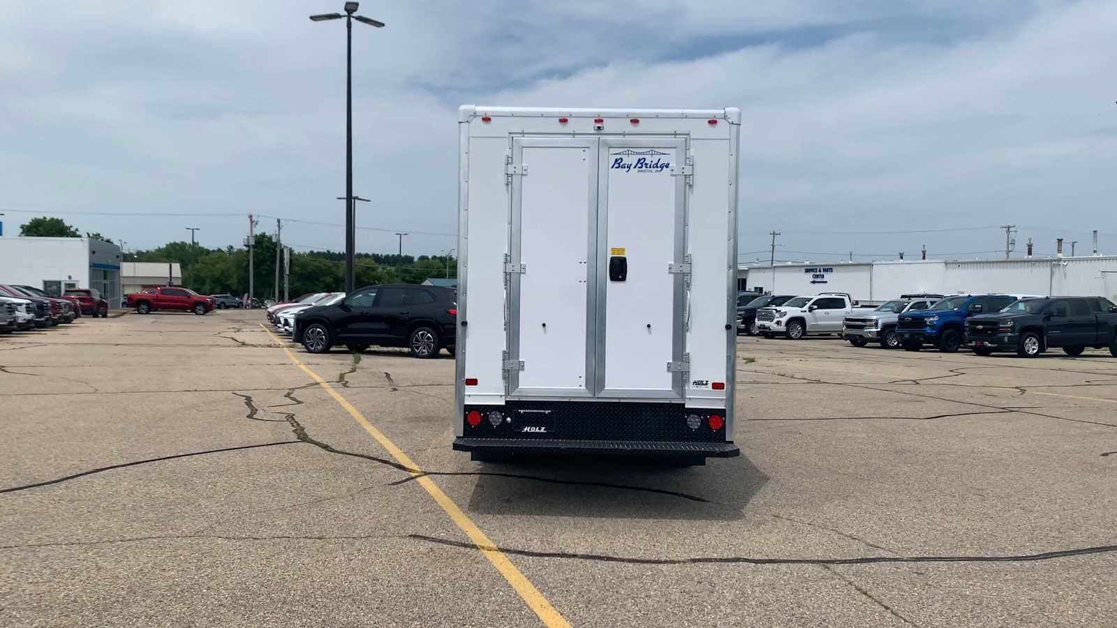New 2025 GMC Savana 3500 w/ Power Convenience Package RWD image 7