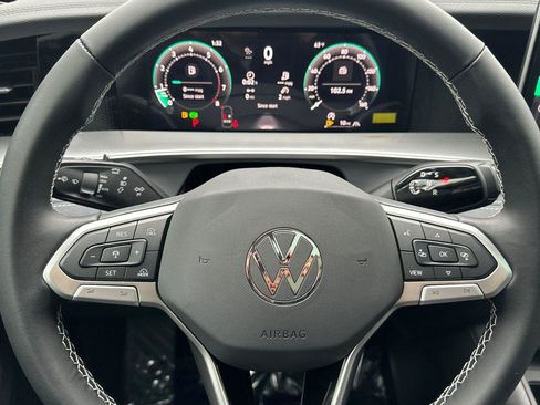 New 2026 Volkswagen Tiguan SE AWD/4WD image 22