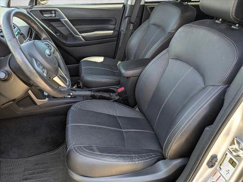 Used 2018 Subaru Forester 2.5i Touring AWD/4WD image 15