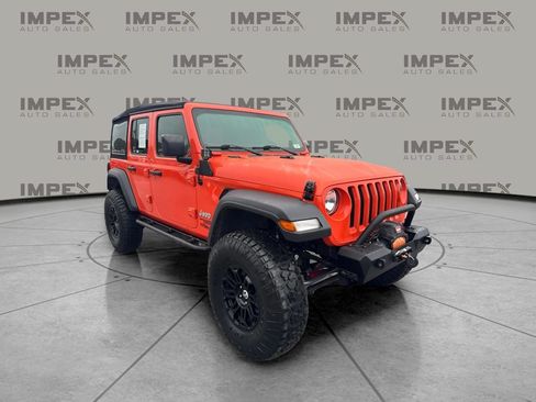 Used 2018 Jeep Wrangler Unlimited Sport S AWD/4WD image 4