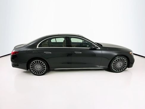 Used 2024 Mercedes-Benz E 350 4MATIC Sedan image 9