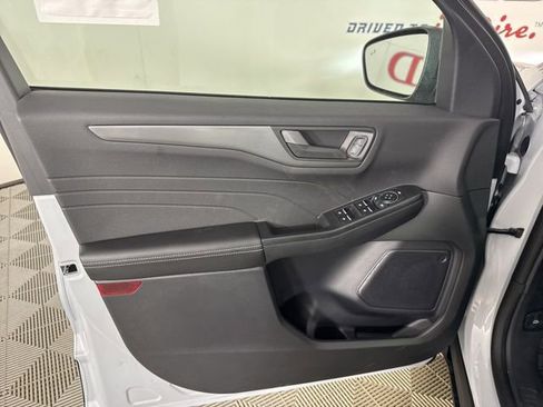 New 2026 Ford Escape Active image 16