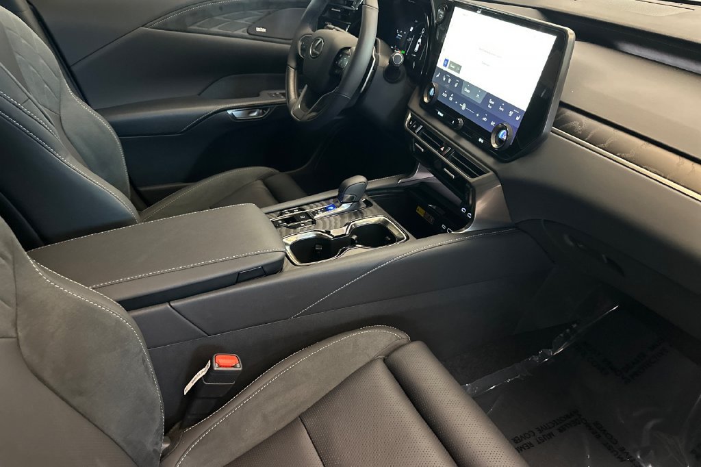 New 2026 Lexus RX 350 w/ Convenience Package AWD/4WD image 16