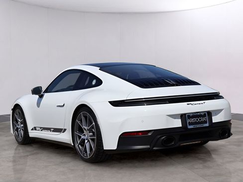 Certified 2025 Porsche 911 Carrera T RWD image 3