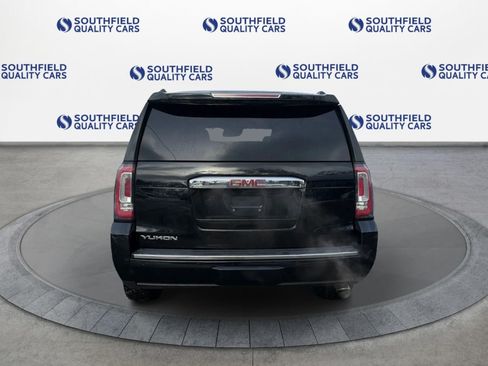 Used 2019 GMC Yukon Denali w/ Denali Ultimate Black Edition AWD/4WD image 5