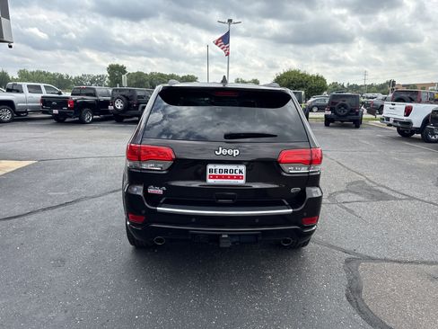 Used 2017 Jeep Grand Cherokee Overland w/ Jeep Active Safety Group image 6