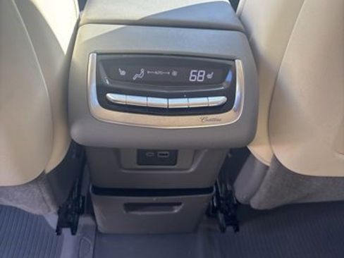 Certified 2024 Cadillac XT6 Premium Luxury w/ LPO, Floor Liner Package FWD image 30