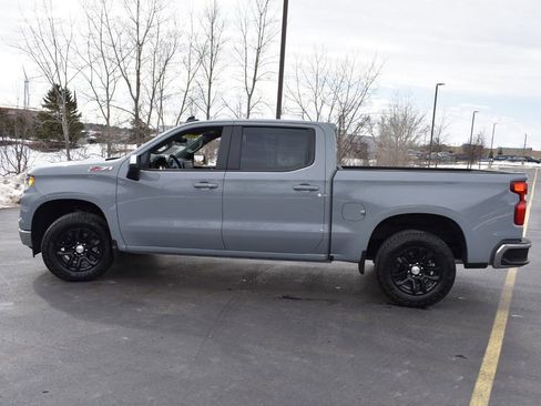 Used 2024 Chevrolet Silverado 1500 LT w/ Z71 Off-Road Package image 9