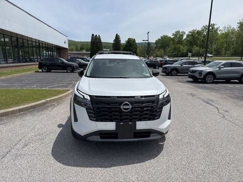 New 2026 Nissan Pathfinder SL AWD/4WD image 6