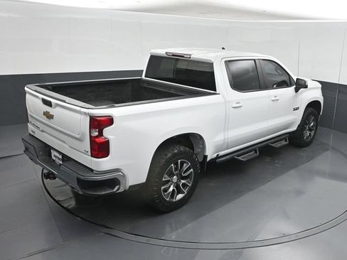 Used 2023 Chevrolet Silverado 1500 LT w/ Z71 Off-Road Package AWD/4WD image 41