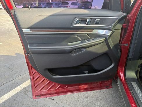 Used 2016 Ford Explorer Limited w/ Equipment Group 301A image 19