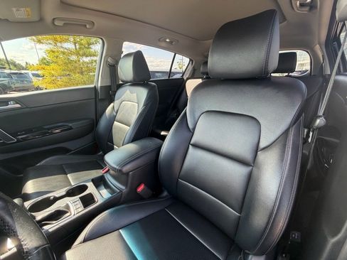 Used 2022 Kia Sportage EX AWD/4WD image 11