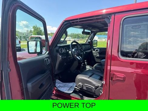 Used 2021 Jeep Wrangler Unlimited Sahara w/ Uconnect 4C Nav & Sound Group AWD/4WD image 11