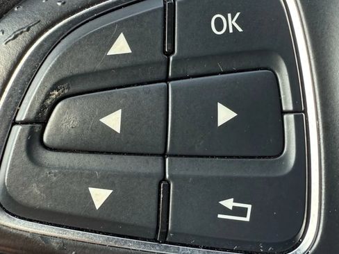 Used 2017 Mercedes-Benz GLE 63 AMG 4MATIC w/ Premium 3 Package image 32