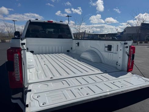 Used 2023 Ford F350 XLT w/ XLT Premium Package AWD/4WD image 8