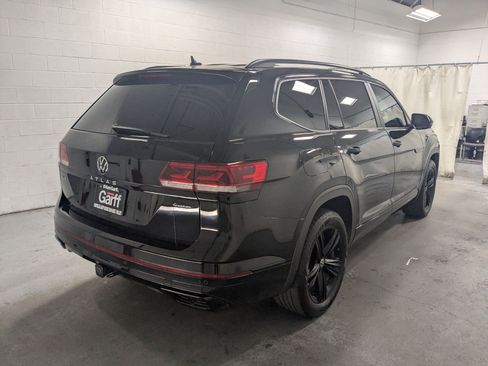 Used 2023 Volkswagen Atlas SEL R-Line AWD/4WD image 7