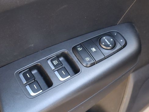 Used 2019 Kia Sportage LX FWD image 19