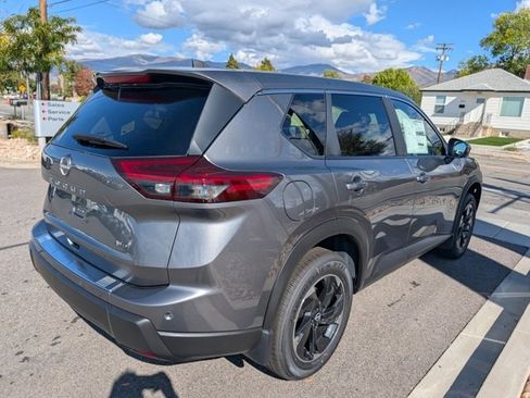 New 2026 Nissan Rogue SV image 4