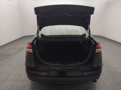 Used 2020 Ford Fusion SE image 29