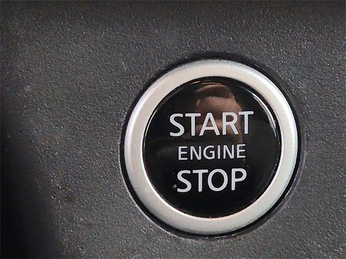 Used 2022 Nissan Rogue SV image 22