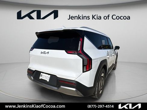 New 2026 Kia EV9 Wind AWD/4WD image 5