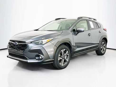 Used 2024 Subaru Crosstrek 2.0i Premium image 3