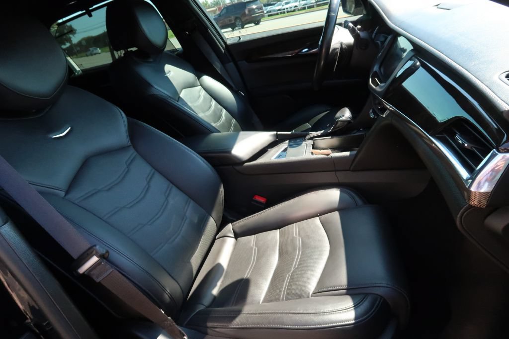 Used 2018 Cadillac CT6 Premium Luxury w/ Super Cruise Package AWD/4WD image 11
