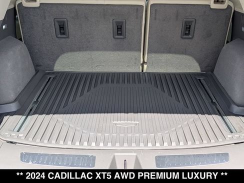 Used 2024 Cadillac XT5 Premium Luxury w/ LPO, Floor Liner Package AWD/4WD image 27