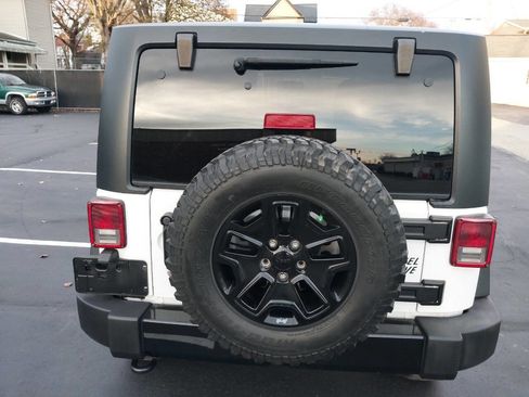 Used 2014 Jeep Wrangler Sport image 5