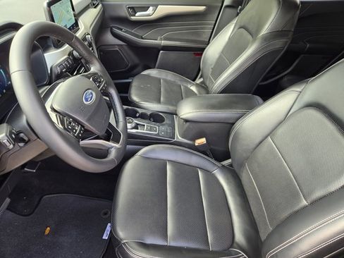 Used 2022 Ford Escape SEL w/ Technology Package image 12