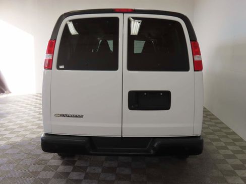 Used 2023 Chevrolet Express 3500 LS image 4