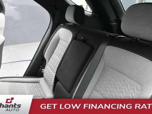 Used 2024 Chevrolet Equinox LS FWD image 23
